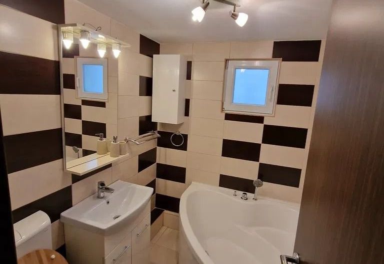 AP. 4 CAMERE - CENTRALA PROPRIE, PET FRIENDLY, LOC PARCARE, NEGOCIABIL - Poză 13