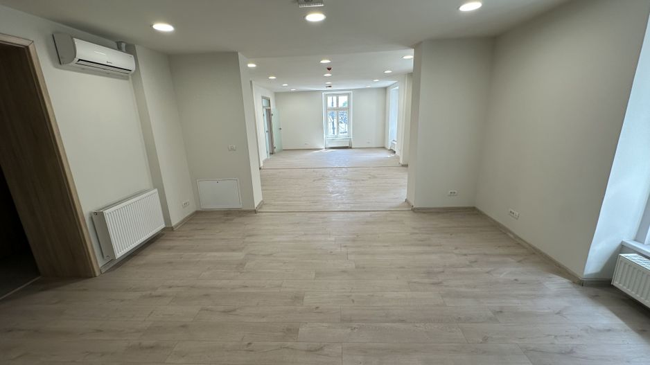 Saptii de birouri Ultracentral supraf. de la 28pana la125 mp - Poză 4