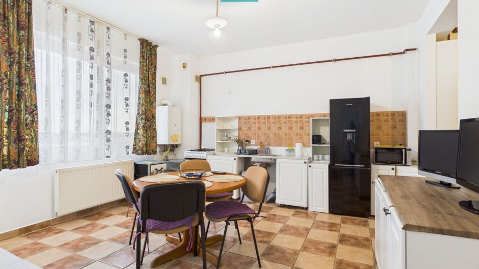 De închiriat apartament cu 3 camere la ARED Uta! - Poză 8