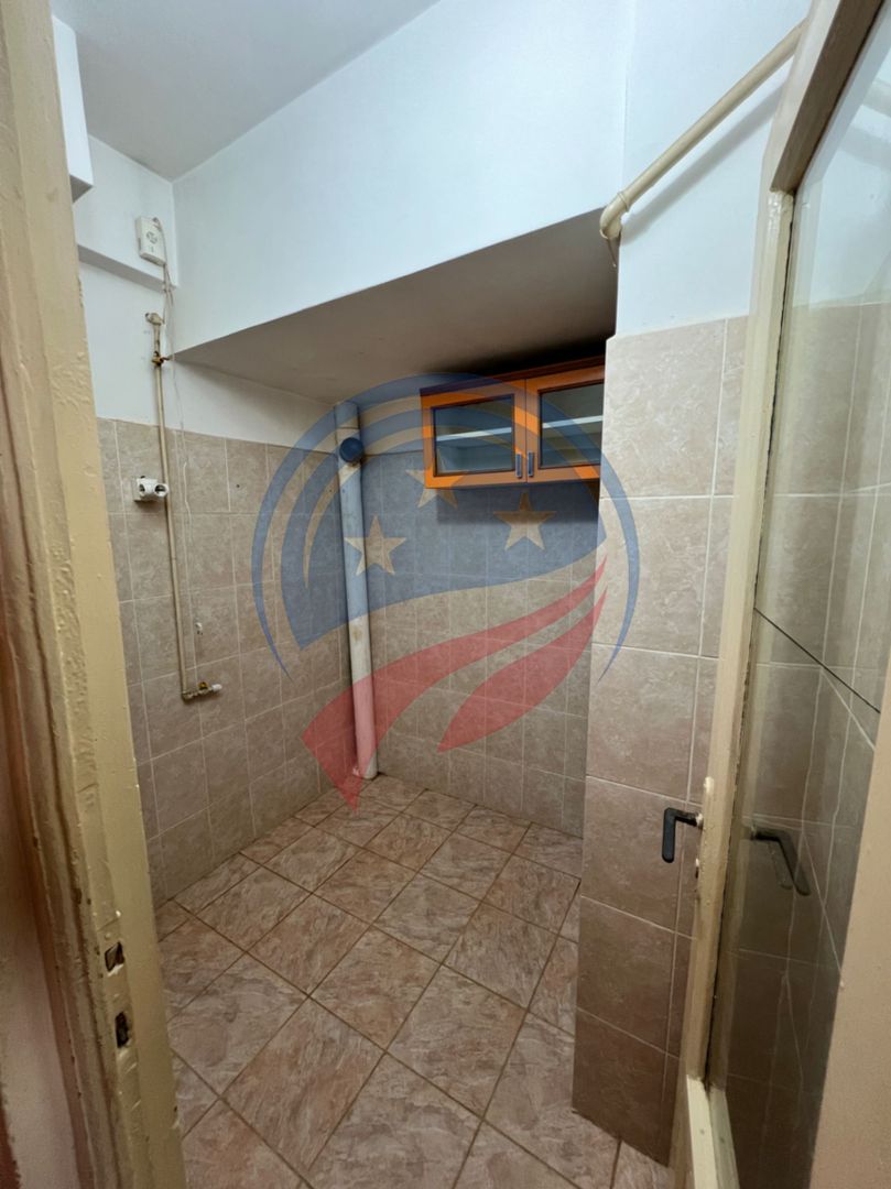 Apartament 2 camere ultracentral de vânzare - Poză 3