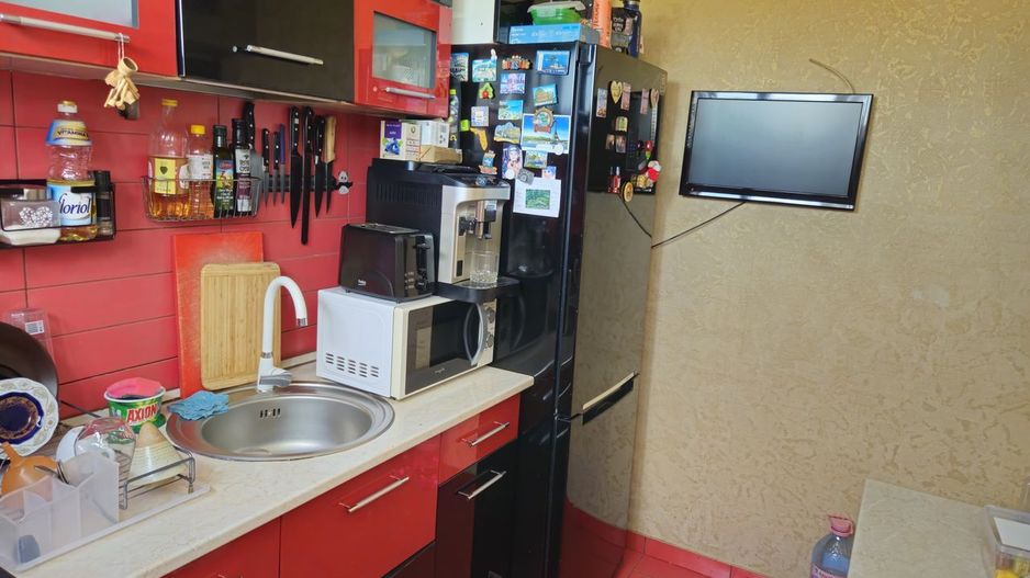 De vanzare ap 2 camere+curte proprie 70mp, Bragadiru - Poză 6