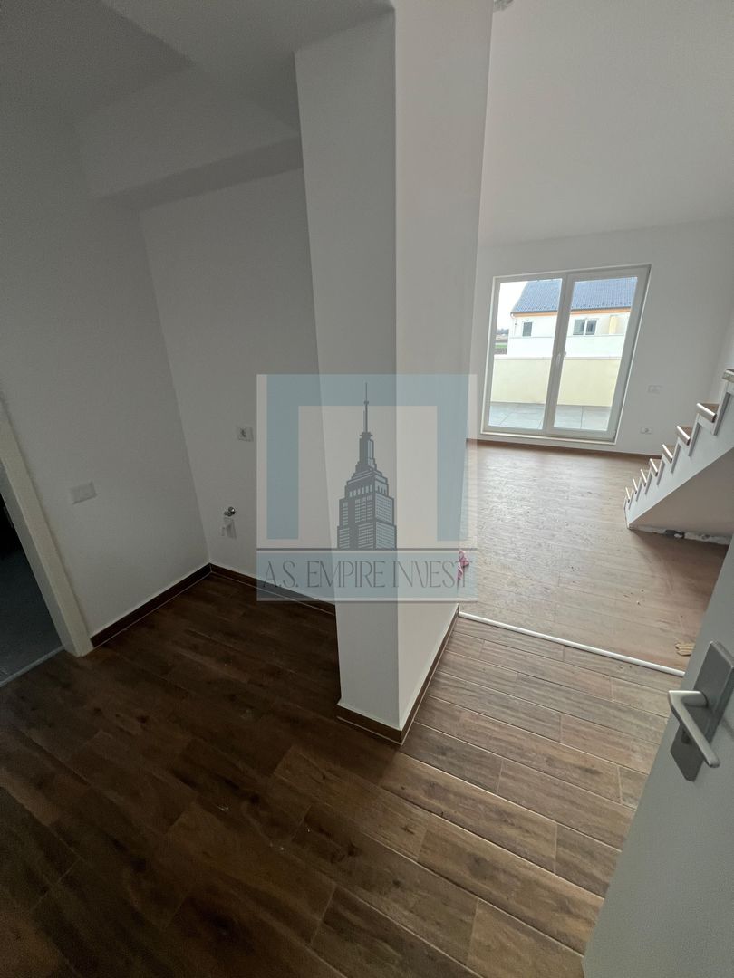 Apartament 3 camere / penthouse pe doua nivele - zona Sanpetru - Poză 6