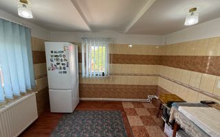Vila construită in 2010 - P+1+pod - S=236 mp și curte 238 mp Campina! - Poză 39