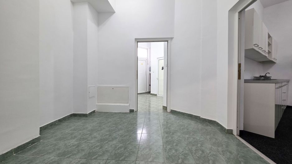 FALEZA NORD – 192 MP UTILI, IDEAL MAGAZIN, BIROURI, CABINETE MEDICALE - Poză 16
