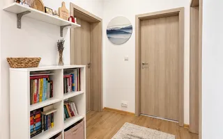Apartament Superb cu 3 camere mobilat | terasa de 12 mp | Giroc | asfalt. - Poză 13