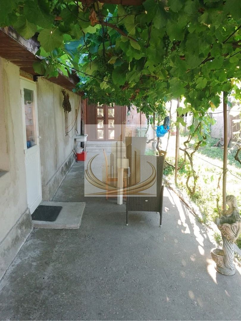 Casă individuala  + construcție nouă | Dudeștii Noi | Teren 1.300 mp - Poză 2