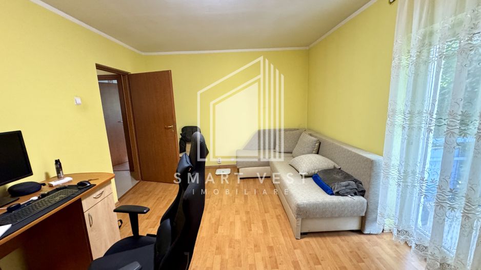 Apartament 3 camere decomandat de vanzare | Etajul 2 | Zona Micro 17 - Poză 6