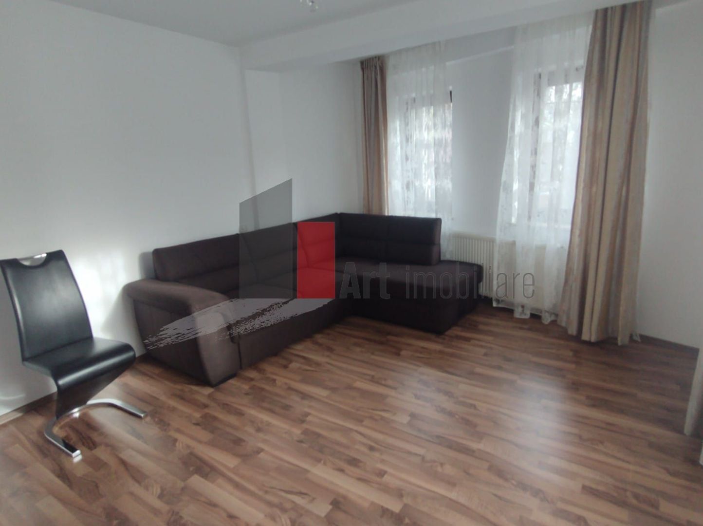 Vilă Occidentului - birou sau locuintă - Poză 2