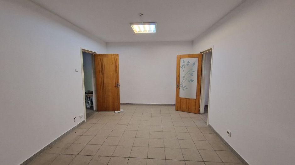 Spatiu comercial, parter Sos Oltenitei, 51 mp utili - Poză 4