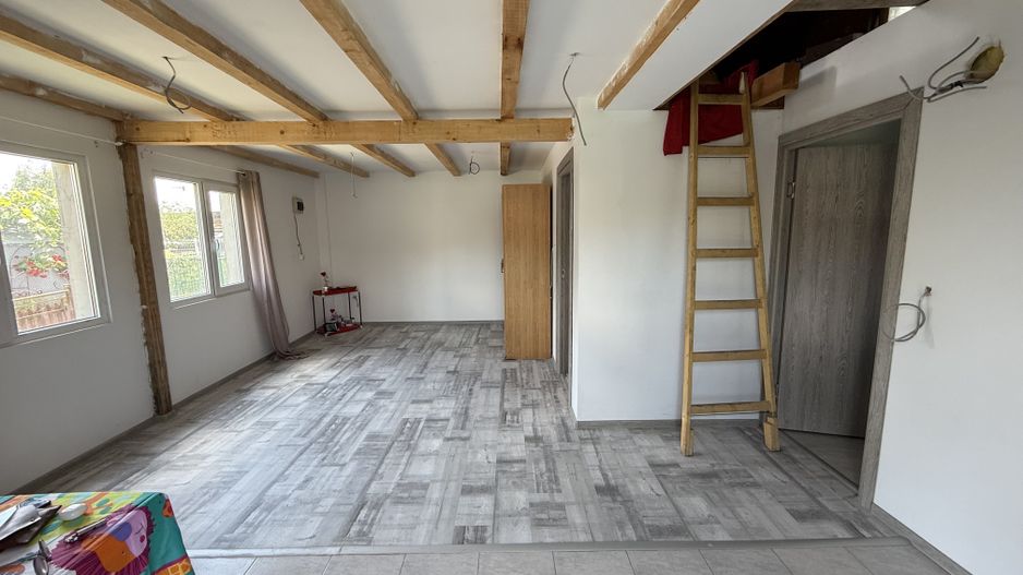 Casă renovată Slobozia -Câmpina + teren intravilan 526 mp - Poză 1