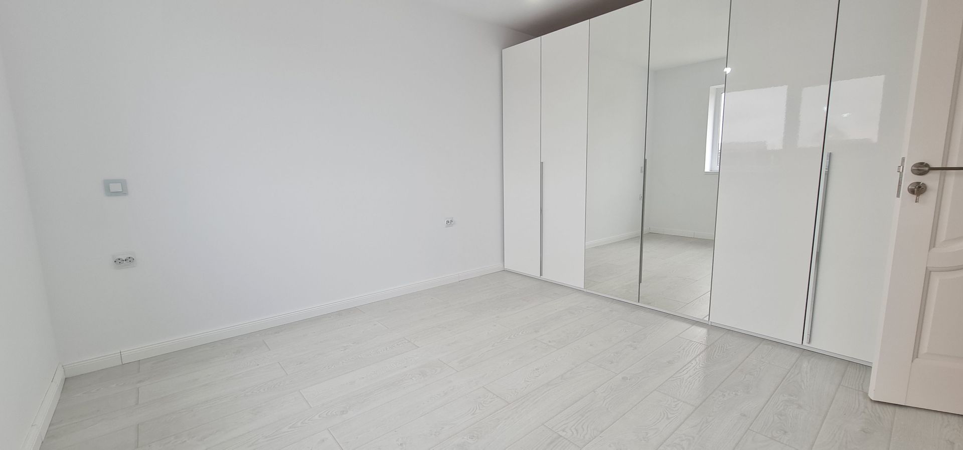 Casa 4 camere intabulata semimobilata utilata Izvor Tarlungeni - Poză 10