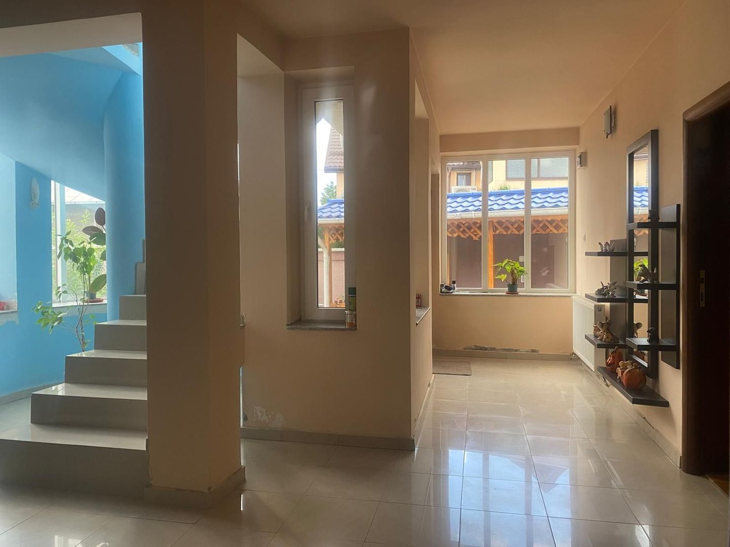 Oportunitate:clinica, birouri etc! Vanzare casa cu 4 camere-Targoviste - Poză 11