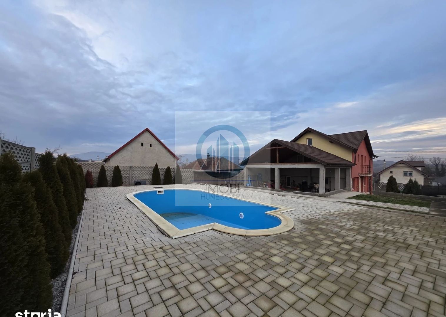 Casa moderna cu etaj si piscina, terasa si teren 700 mp – Simeria, HD - Poză 4
