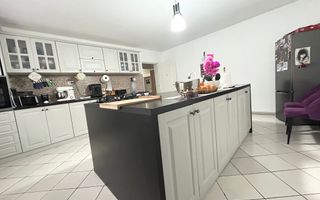 Casa moderna de vanzare in Fantanele - Poză 9