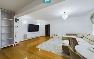Apartament cu 3 camere în Subcetate - Poză 8