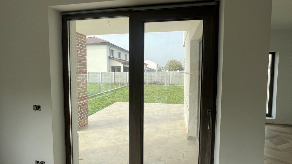 Vila 4 camere Dumbravita - Poză 15