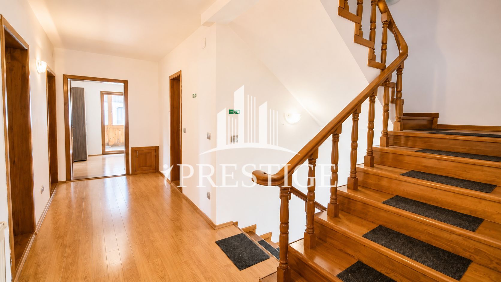 SEDIU FIRMĂ | 290 MP | CURTE, TERASĂ, GARAJ | ȘELIMBAR - OCTAVIAN GOGA - Poză 10
