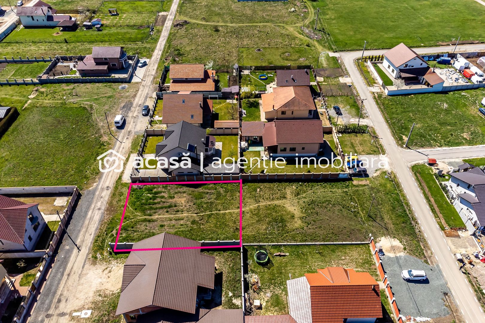 Teren cu utilități în Livada, suprafață 600 mp - Poză 5