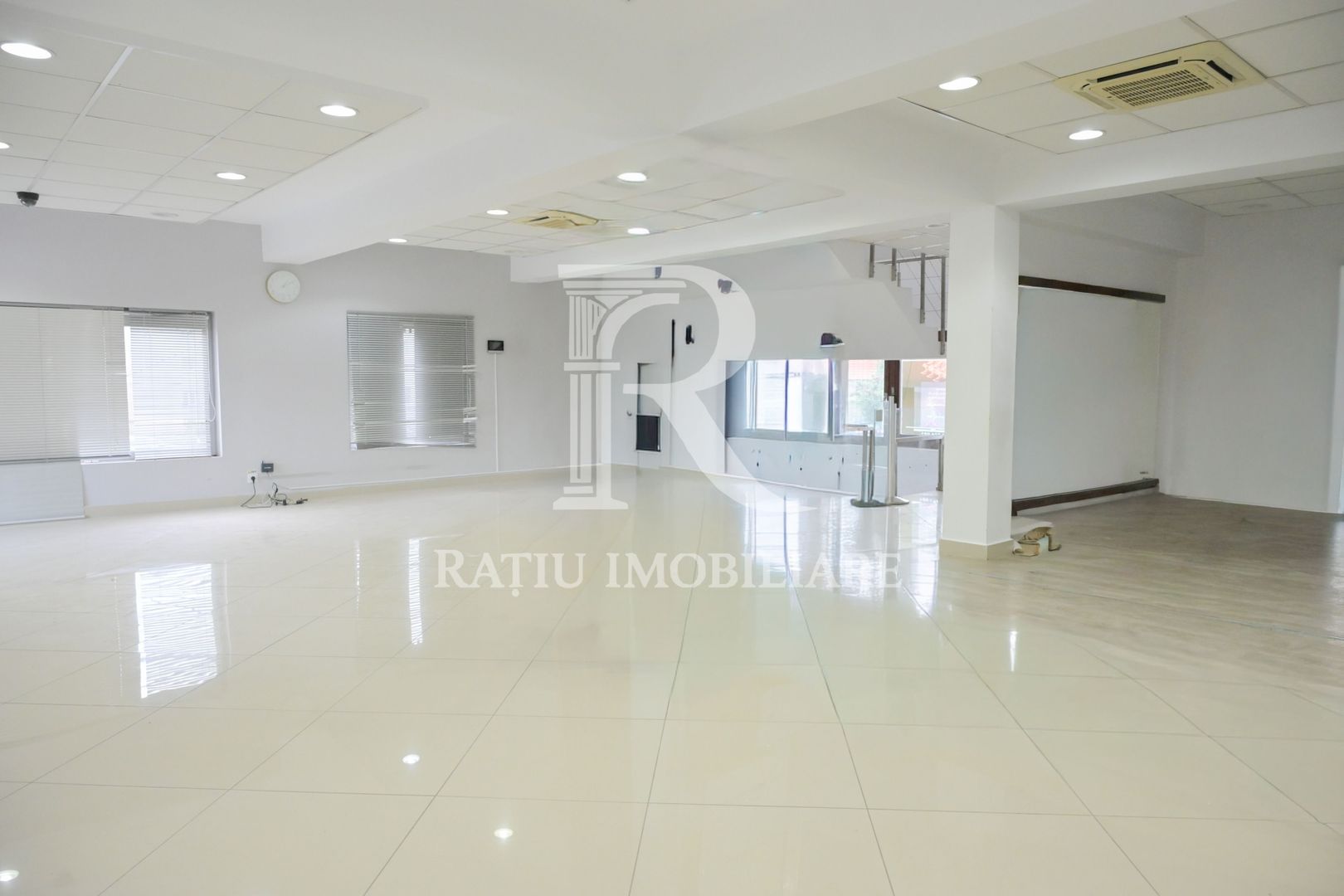 Spatiu Comercial | Nufarul | Oradea - Poză 1
