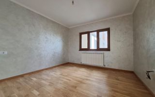 Liber, apartament 2 camere, 53 mp, Nicolina - Belvedere, baie cu geam - Poză 5