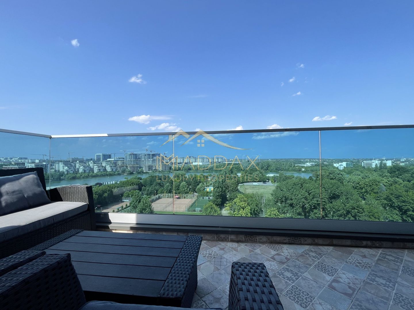 4 rooms apartment - 122 sqm *Furnished*/ 1 Parking / Floreasca - Poză 23