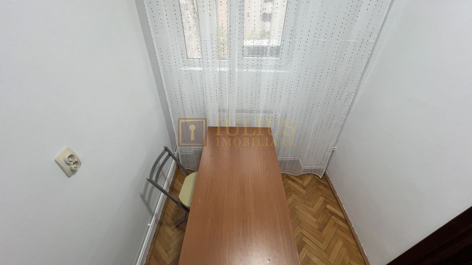 Piata Unirii; dormitor +birou;parcare privata si boxa (centrala proprie si ctr.) - Poză 13