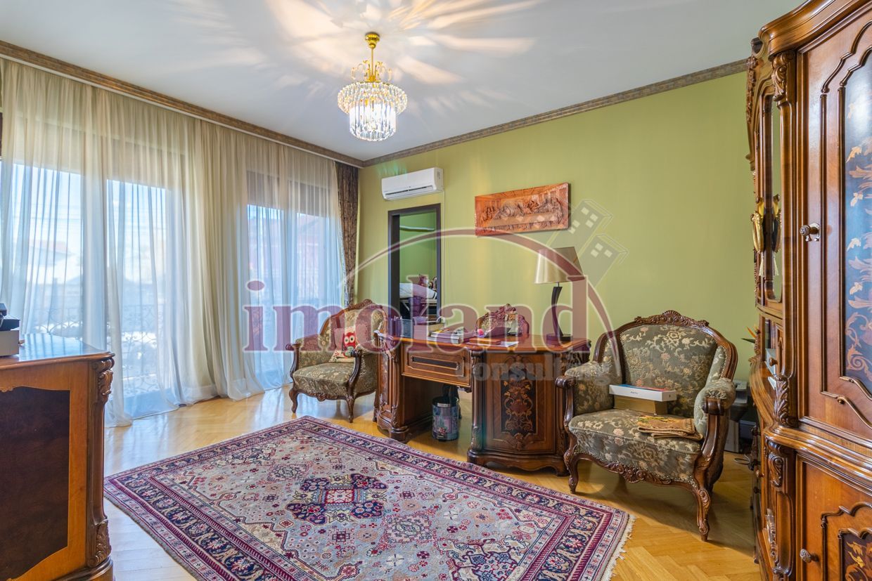 Vila cu piscina si garaj - 6 dormitoare - Pantelimon - Poză 12