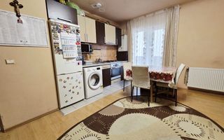 Apartament 3 camere la casă de vânzare in Zona Gusterita - Poză 3