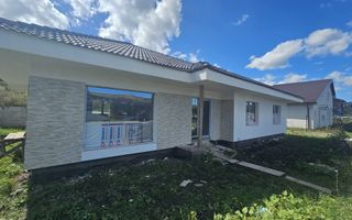 Casă eficientă energetic pe 1 nivel în Chinteni - Poză 2