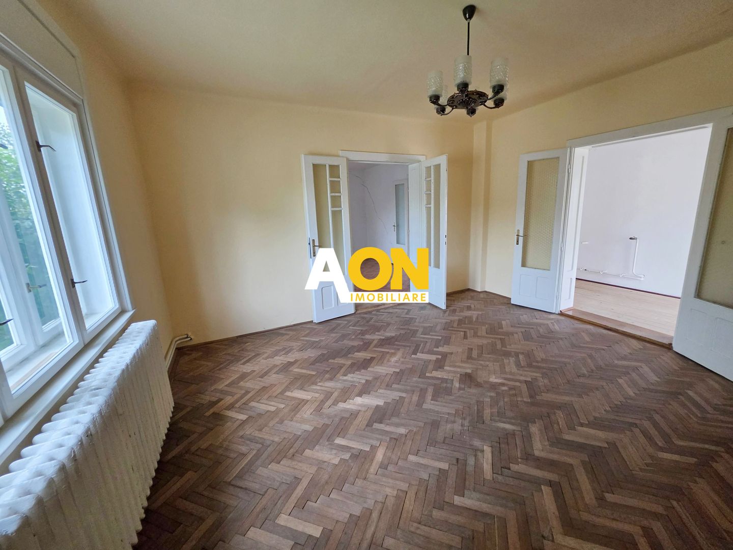 Casa 4 camere, 2 garaje, 652 mp teren, zona exclusivista, Cetate - Poză 12