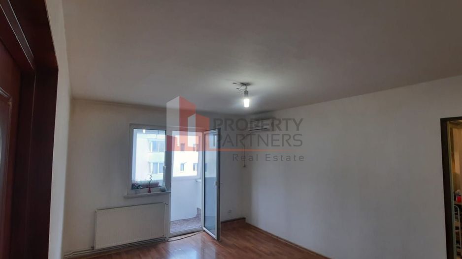 Apartament 3 camere Astra Brașov - Poză 3