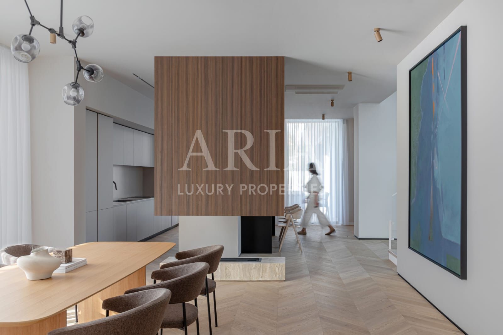 REZIDENȚĂ CONTEMPORANĂ CU DESIGN ICONIC | POZE REALE | - Poză 17