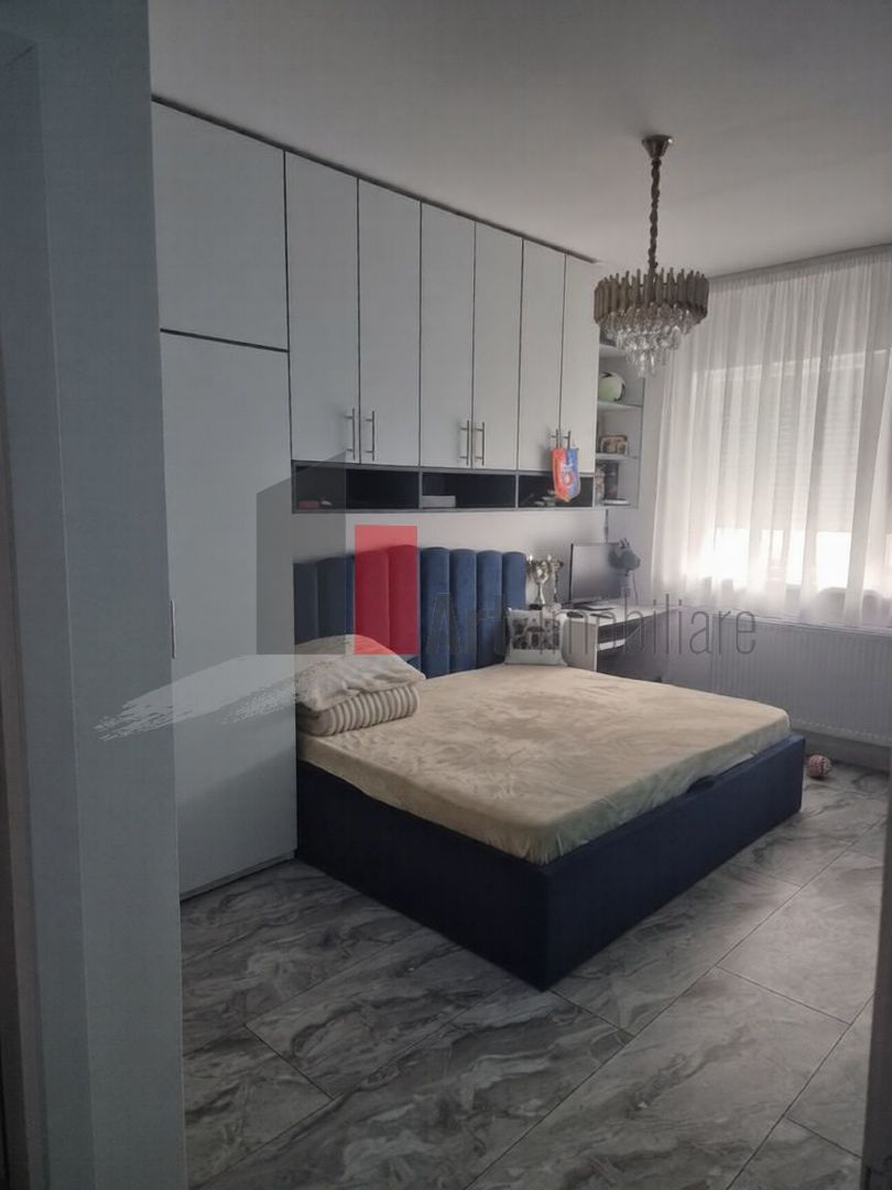 Vanzare apartament 3 camere 70 mp-Weiner Palada+loc de parcare - Poză 4