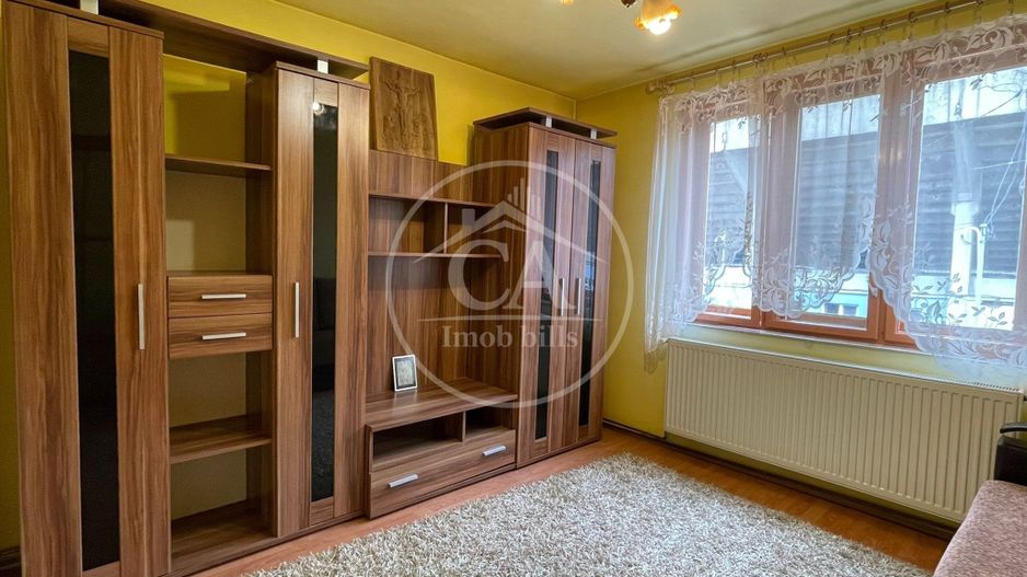 Casa de vânzare cu 8 camere de tip P+E+M in zona Rogerius, Oradea - Poză 18