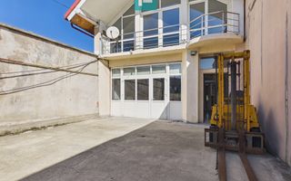 Spațiu comercial pe 2 nivele în Caransebeș - Poză 2