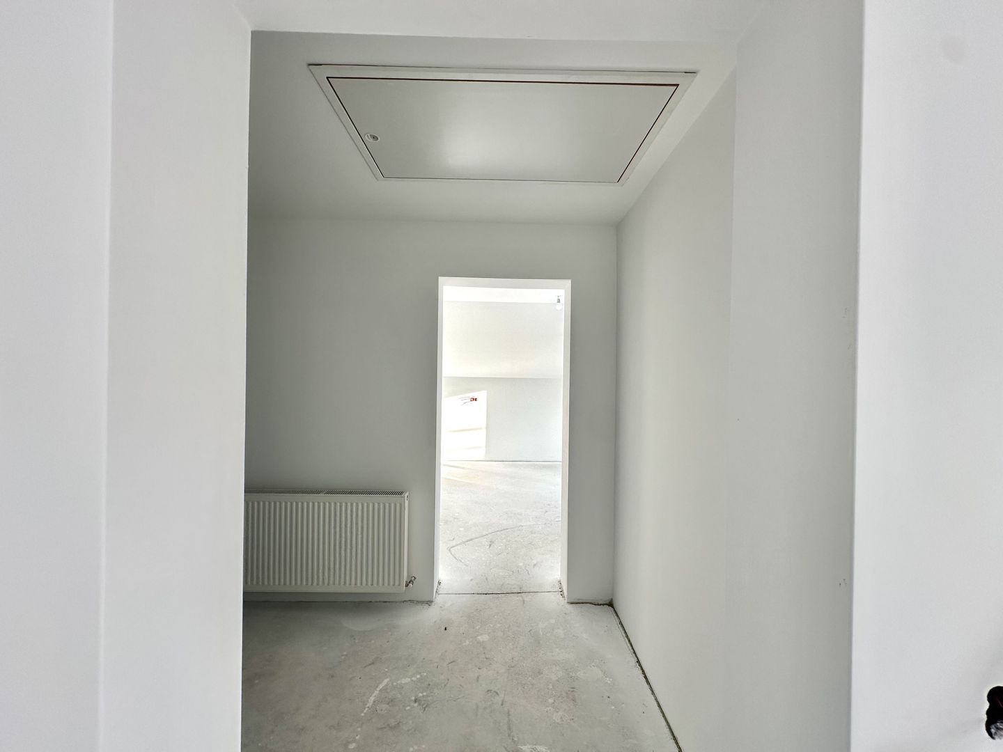 Casă individuală de vanzare  cu garaj și curte proprie – Hălchiu - Poză 12