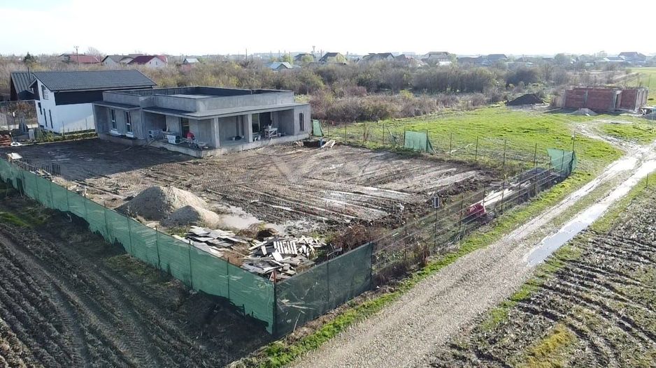 Casă pe parter în Balotești – teren 1.434 mp, intimitate și spațiu - Poză 2