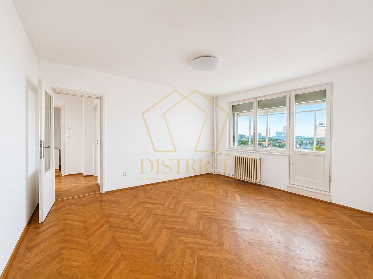 Apartament cu 3 camere și boxa | B-dul Take Ionescu - Poză 1
