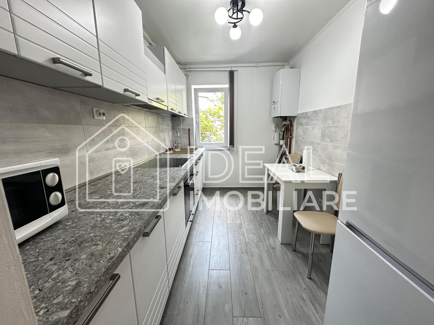 Apartament cu 3 camere de închiriat zona Mihai Viteazul - Poză 3