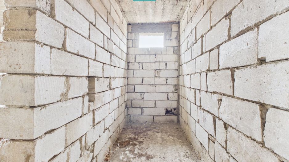 Casă la roșu în localitatea Almaș, Arad. - Poză 11