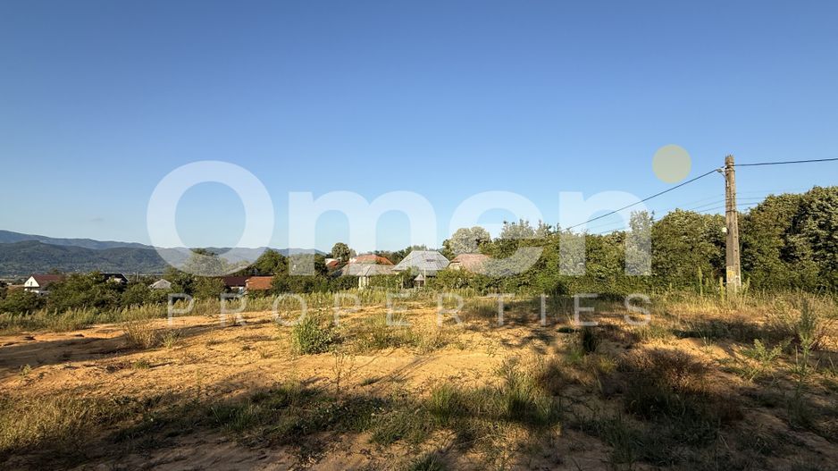 Teren intravilan de vânzare în Groși 713 mp, central - Poză 5