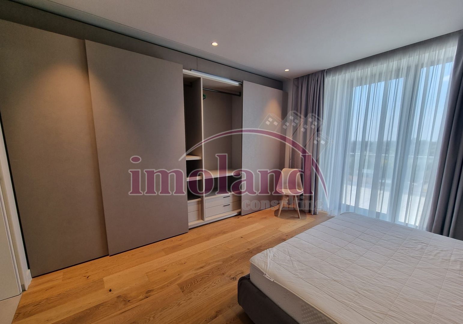 Inchiriere Apartament - 5 camere - terasa - Floreasca - vedere lac - Poză 3