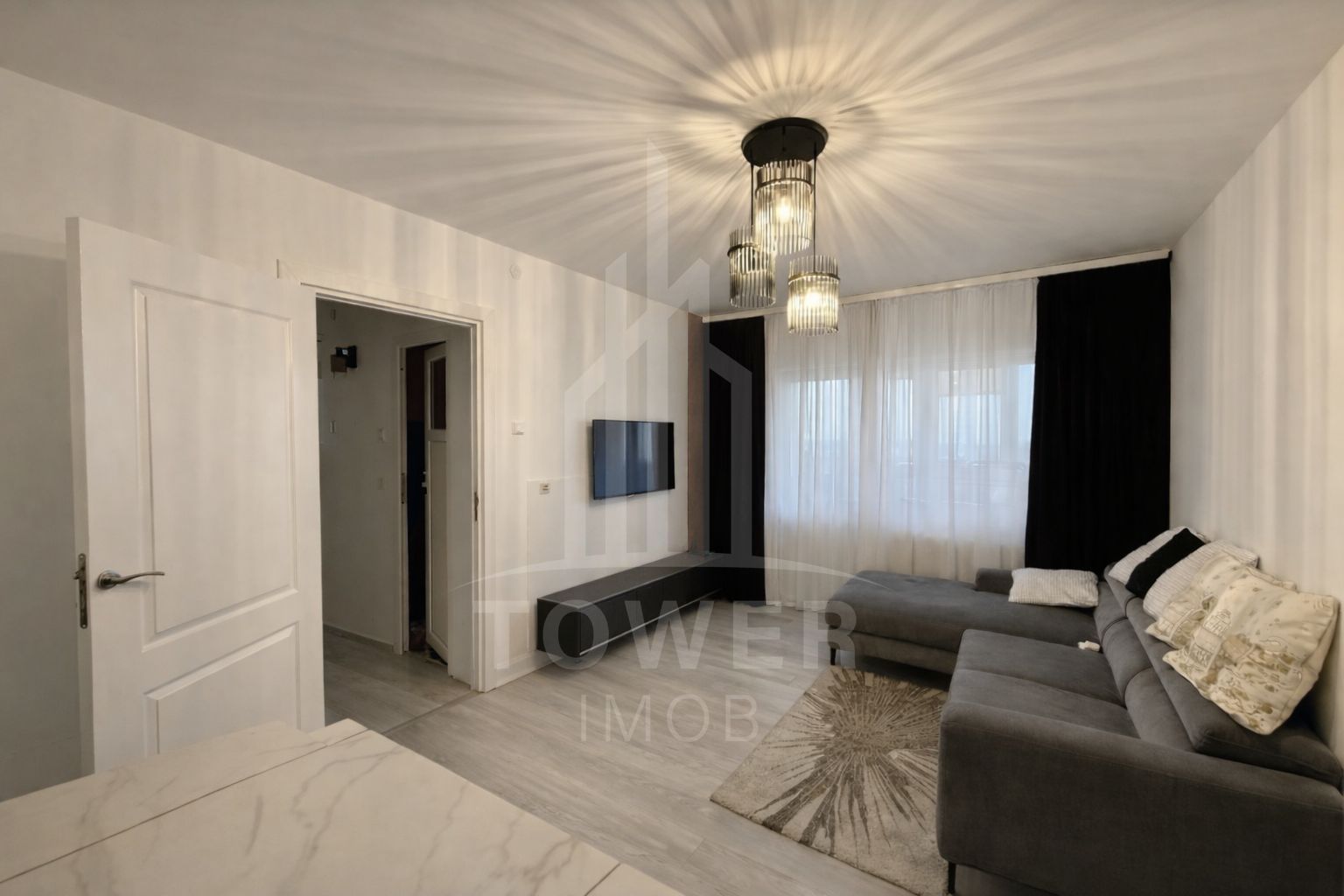 Apartament cu doua camere Vasile Aaron - Poză 1