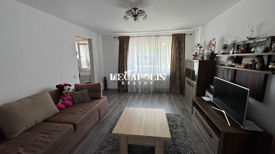 Vânzare apartament 2 camere   Brașov - Poză 2