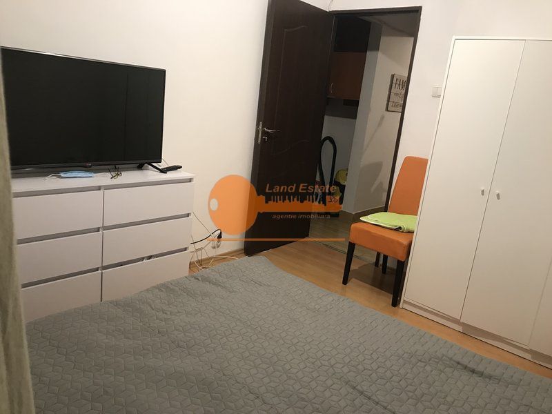 3 camere Gorjului-Moinesti ( 350 m metrou ) - Poză 6