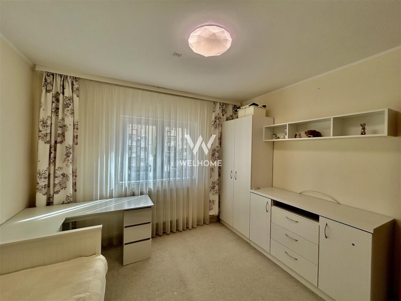 Apartament de închiriat în Sibiu – 3 camere, decomandat, 2 băi, 80 mp - Poză 11