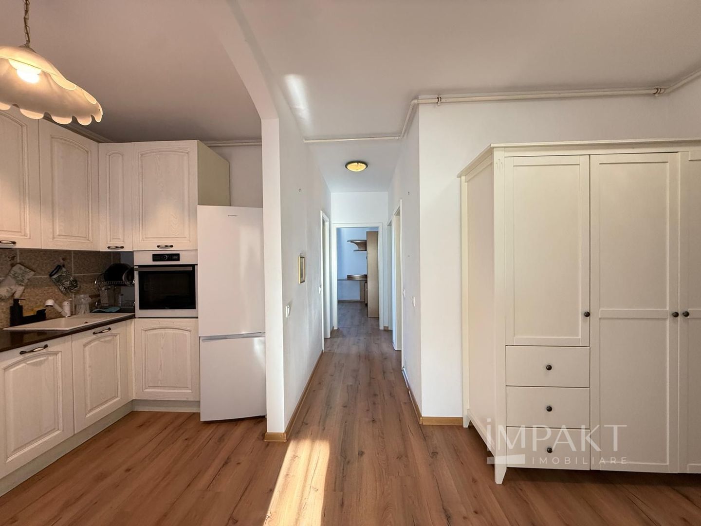 Apartament 3 camere Zorilor cu parcare  71 m2 - Poză 2