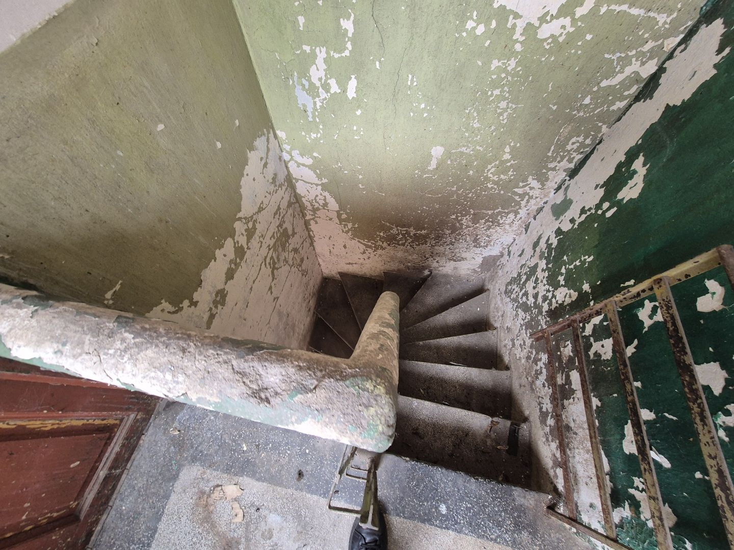 Casa P+1  - Dacia - Eminescu - curte comuna - Poză 16