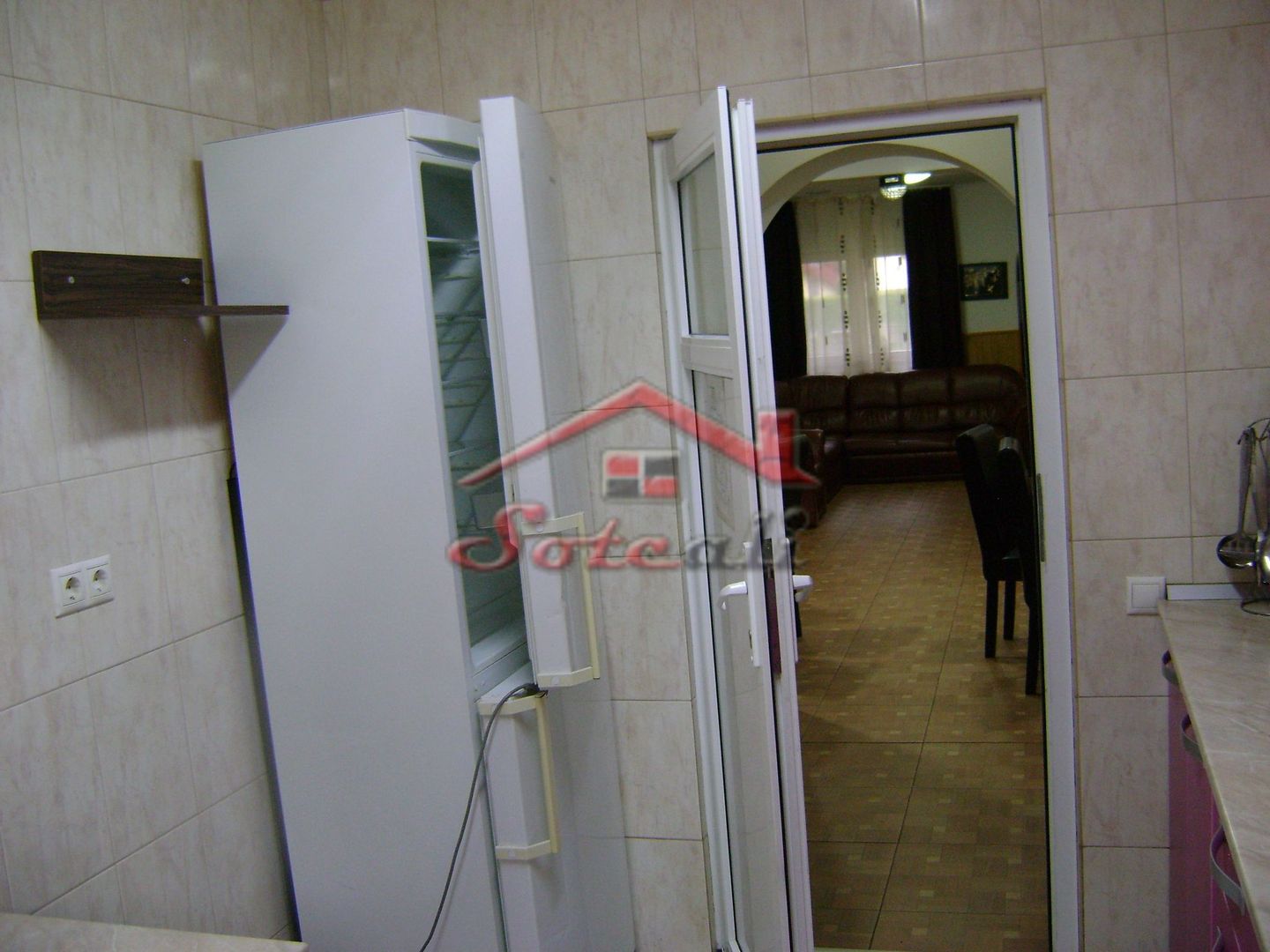 Pensiune de vanzare P+E Busteni - central - Poză 42