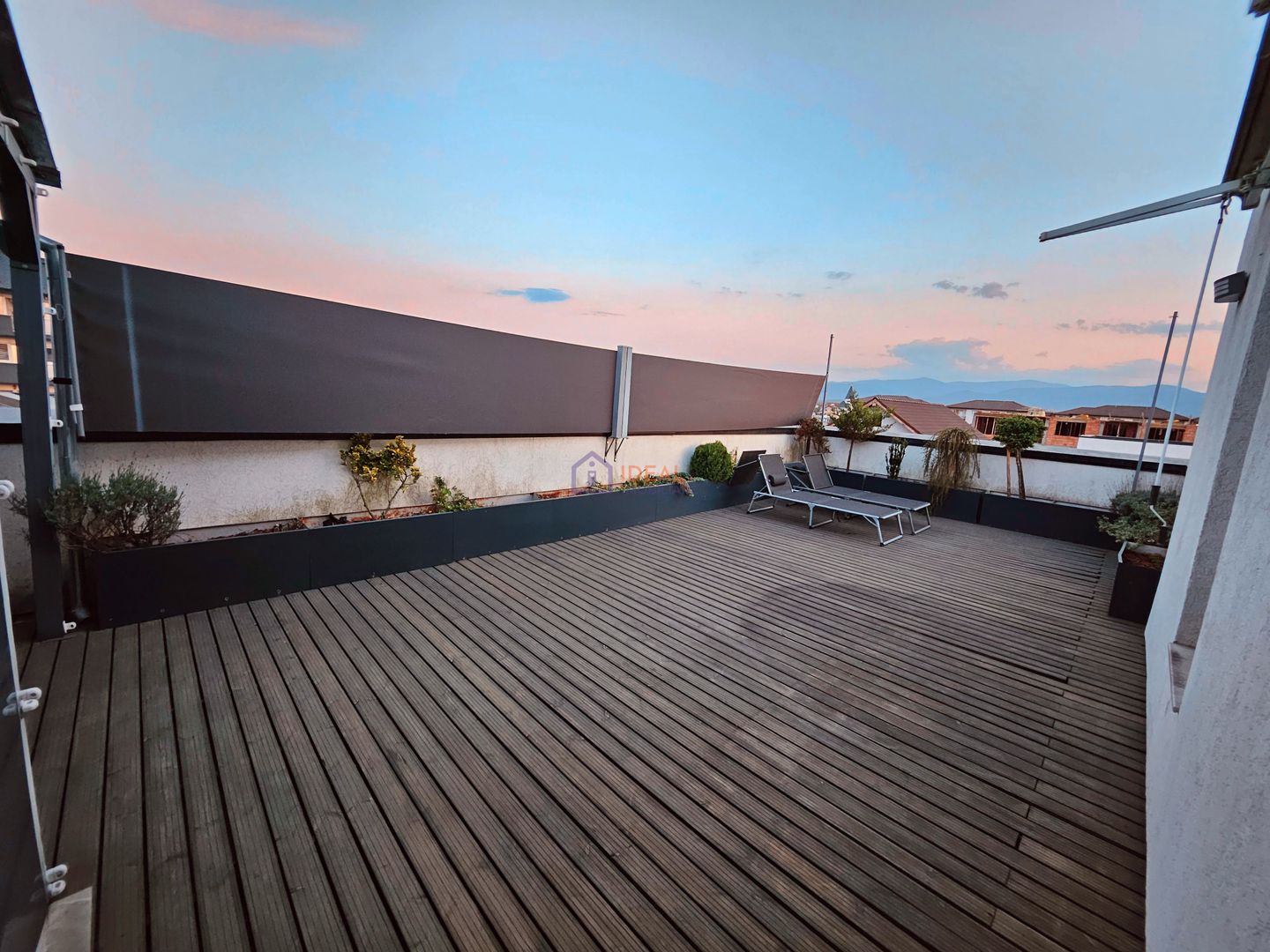 Casa Moderna cu 4 camere si terasa, zona Pictor Brana, Selimbar - Poză 17